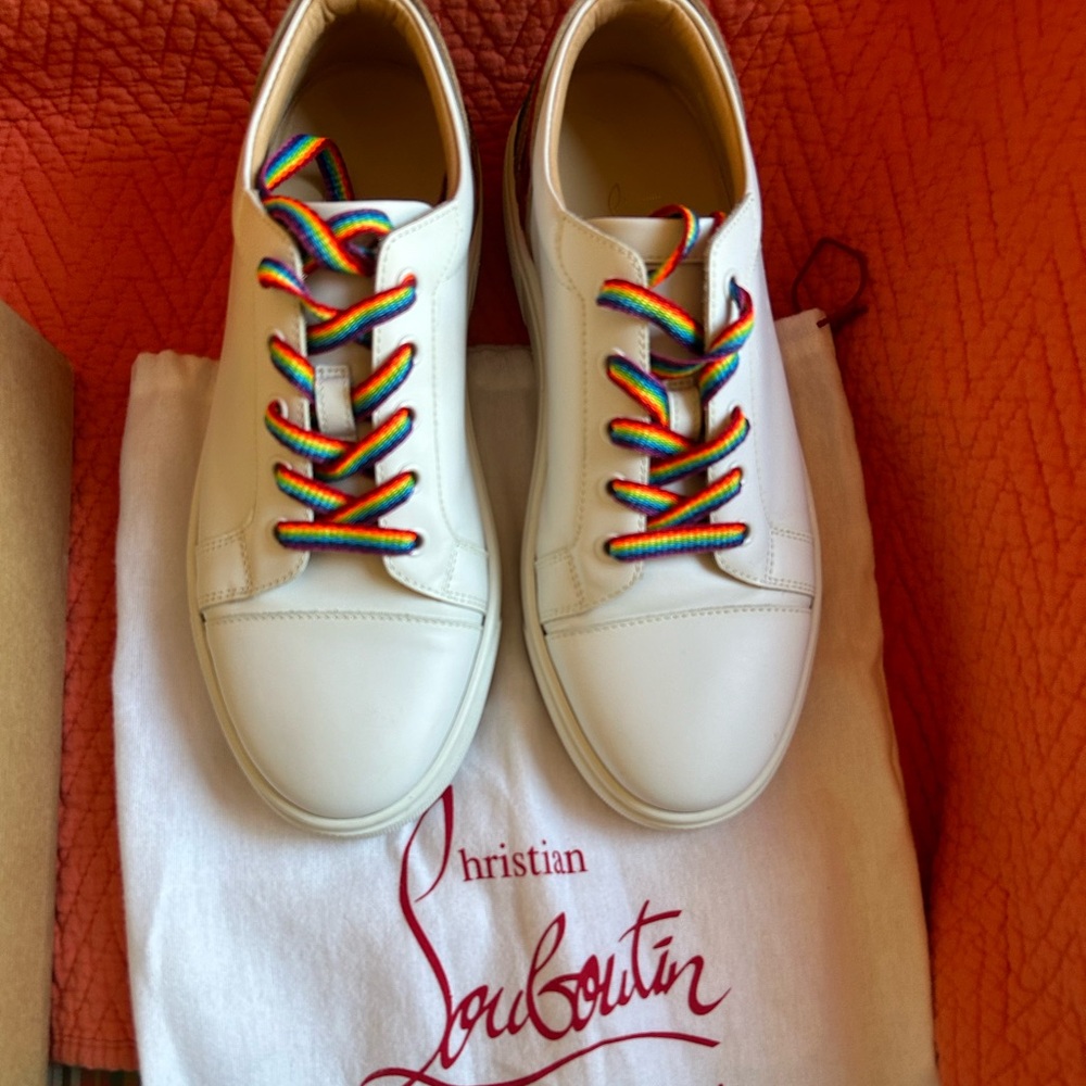 CHRISTIAN LOUBOUTIN Arkenspeed Rainbow Low top sneaker. Size 39.5.